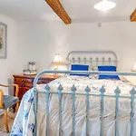 Charming In Viroinval