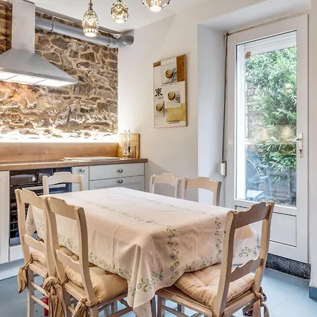 Charming In Viroinval Tatil Evi Le Mesnil