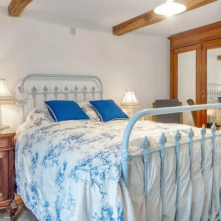 Charming In Viroinval Tatil Evi Le Mesnil