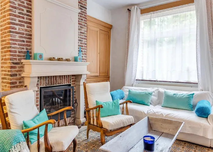 Charming In Viroinval Le Mesnil