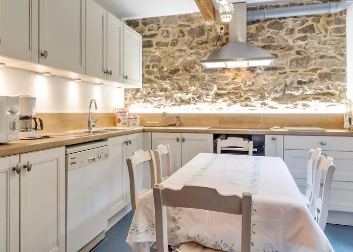 Charming In Viroinval Hébergement de vacances Le Mesnil